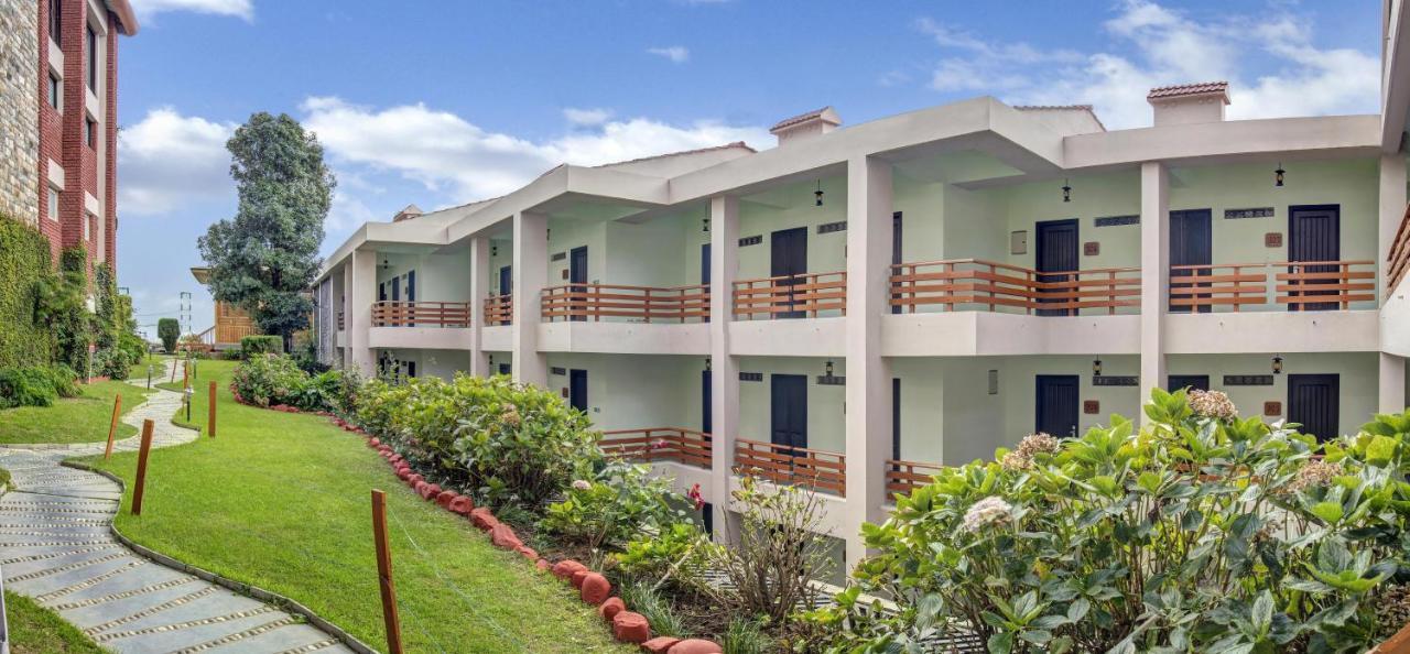 Club Mahindra Kanatal Exterior photo